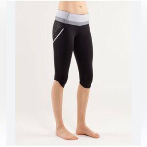 Lululemon :  Cropped Leggings